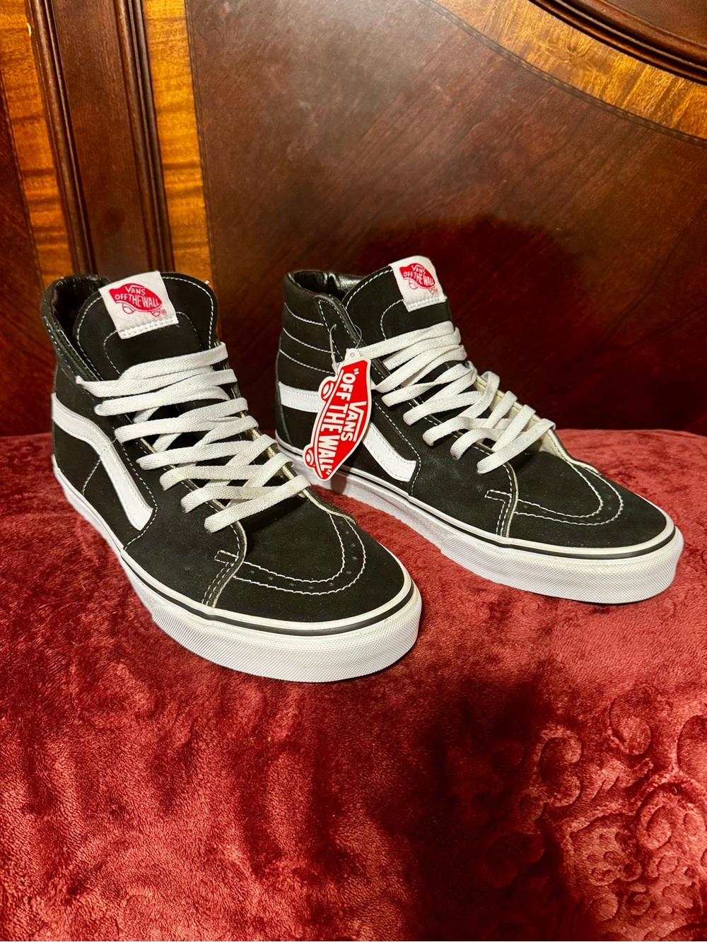 New never worn Vans Sk8-Hi Classic Black/White High-Top Sneakers
